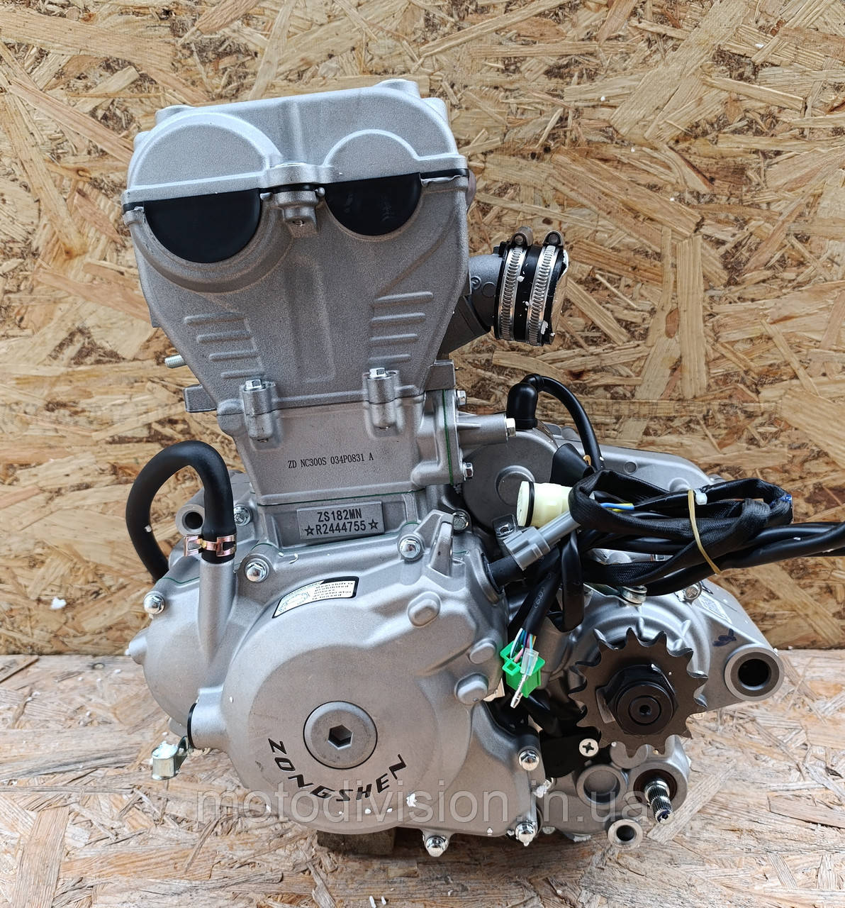 Двигун Zongshen NC300S 182MN 300cc 4 клапана, 2 розпредвала